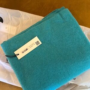White + Warren Cashmere Travel Wrap: Turquoise Sea